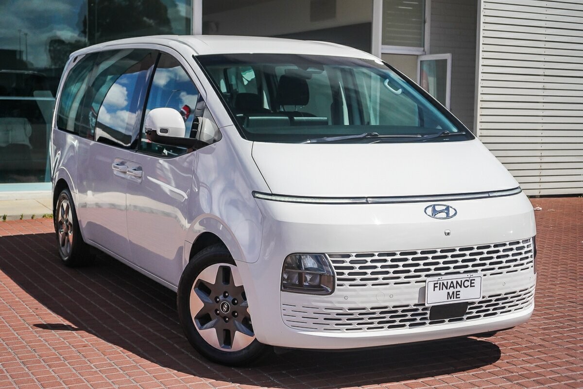 Hyundai Staria image 1