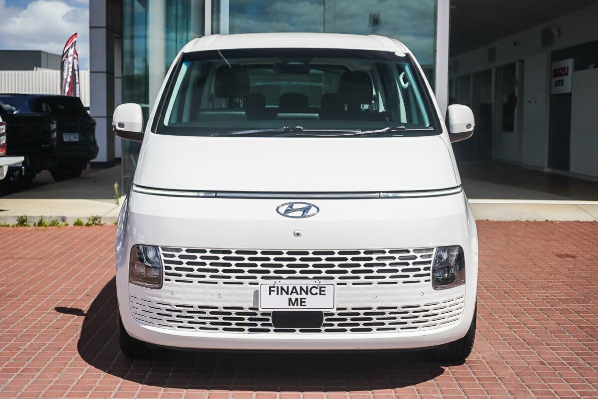 Hyundai Staria image 3