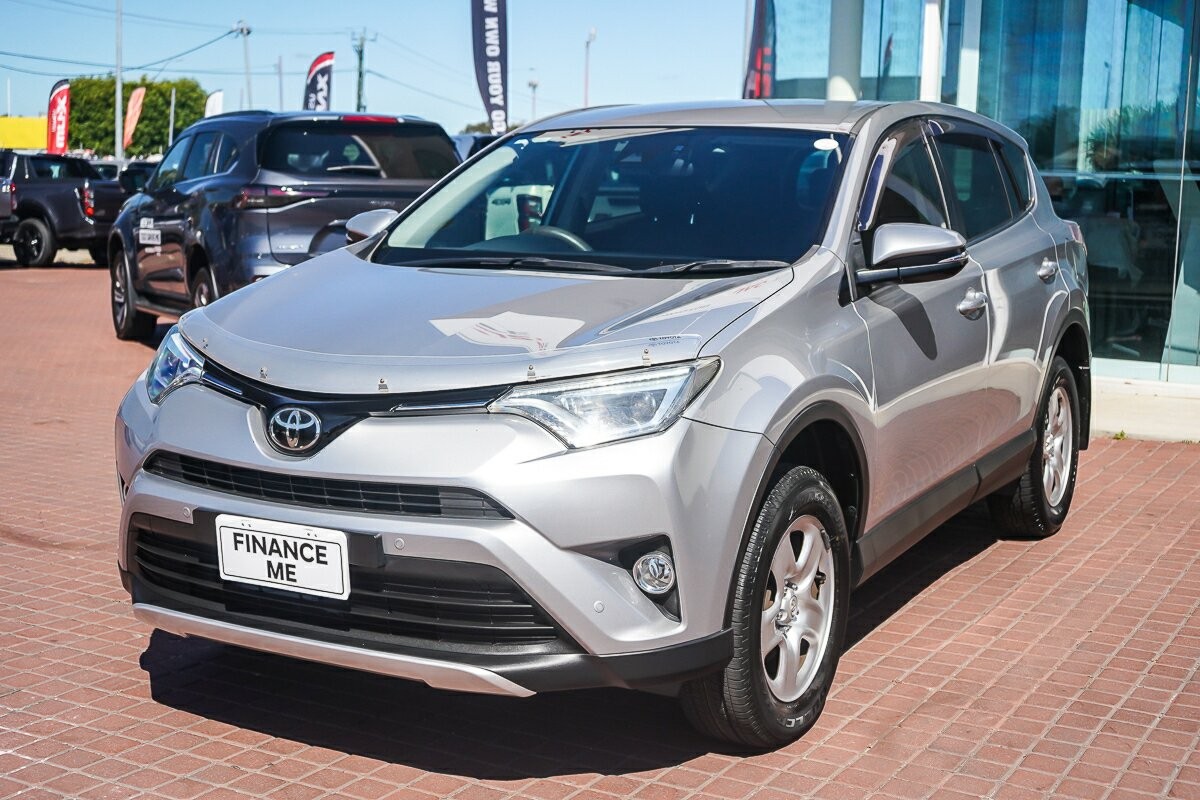 Toyota Rav4 image 4
