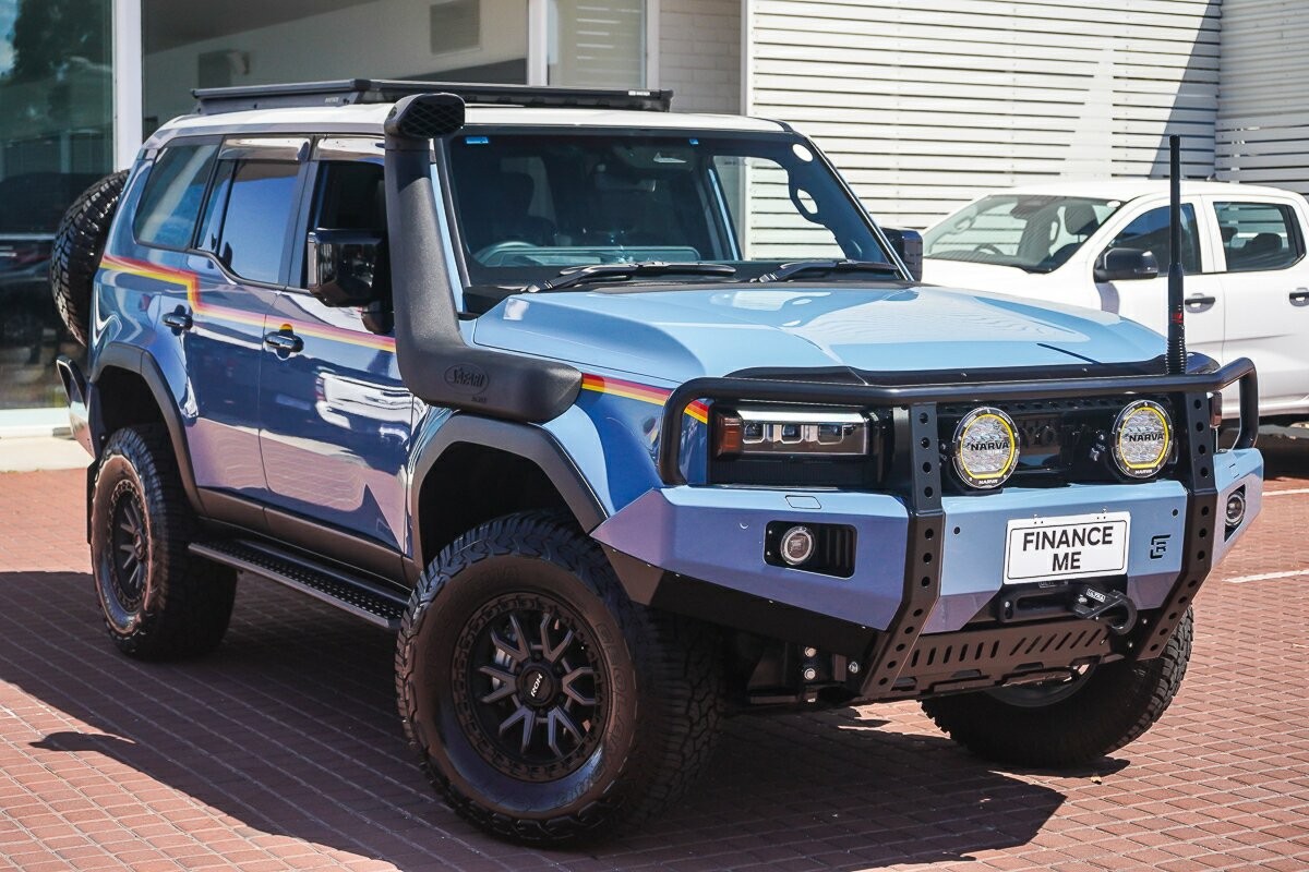 Toyota Landcruiser Prado image 1