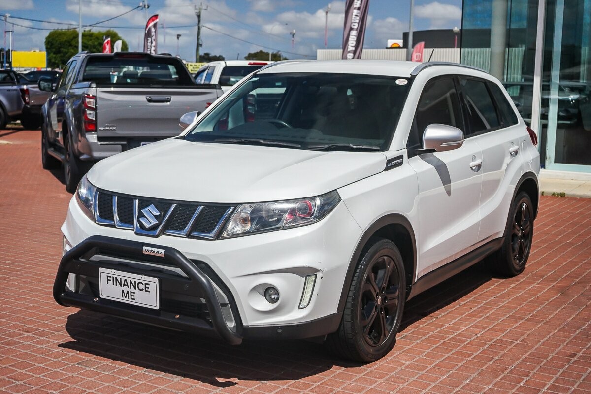 Suzuki Vitara image 4
