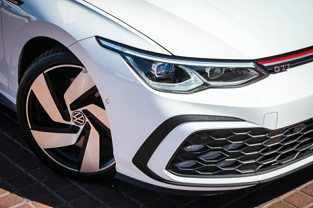 Volkswagen Golf image 2