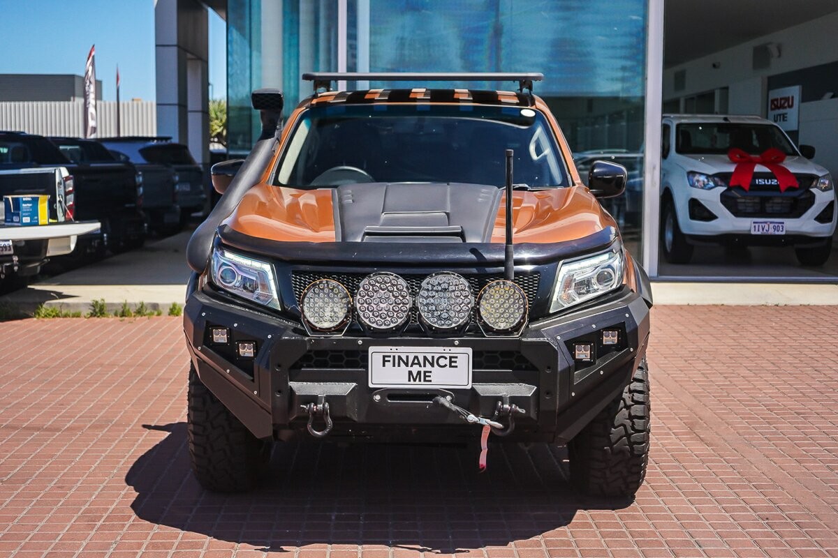 Nissan Navara image 3