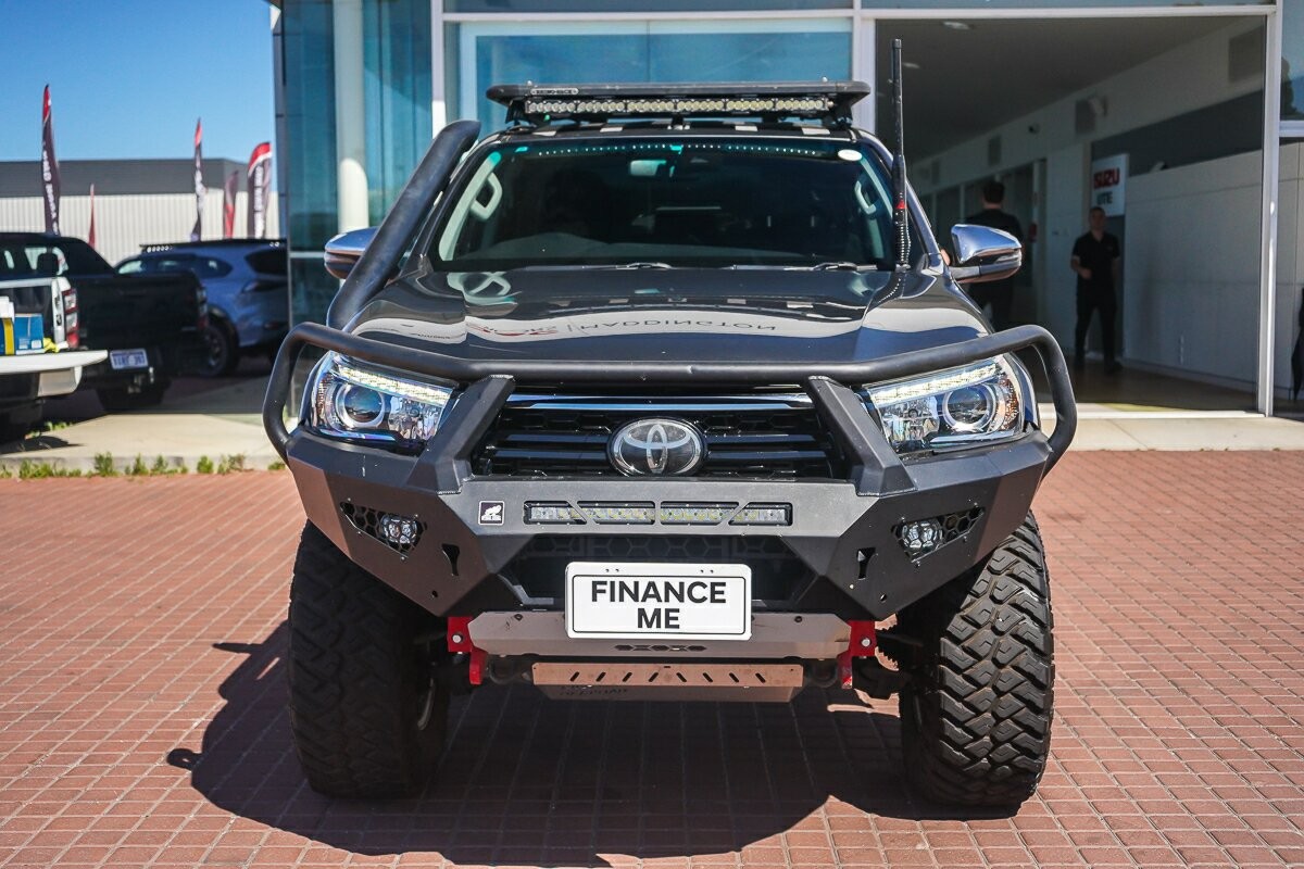 Toyota Hilux image 3