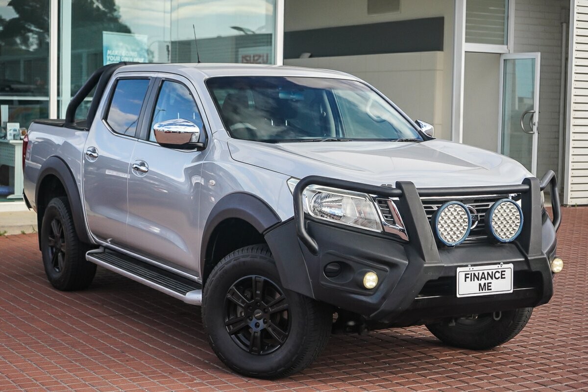 Nissan Navara image 1