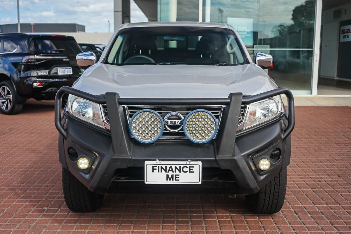 Nissan Navara image 3