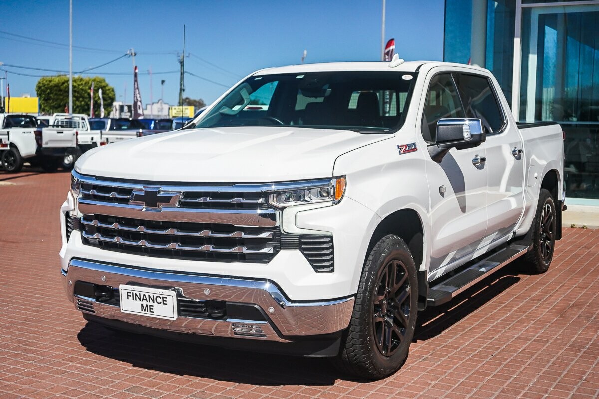 Chevrolet Silverado image 4