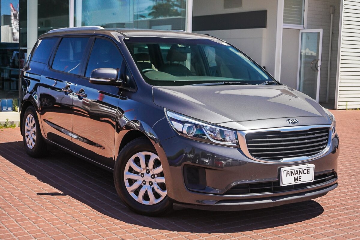 Kia Carnival image 1