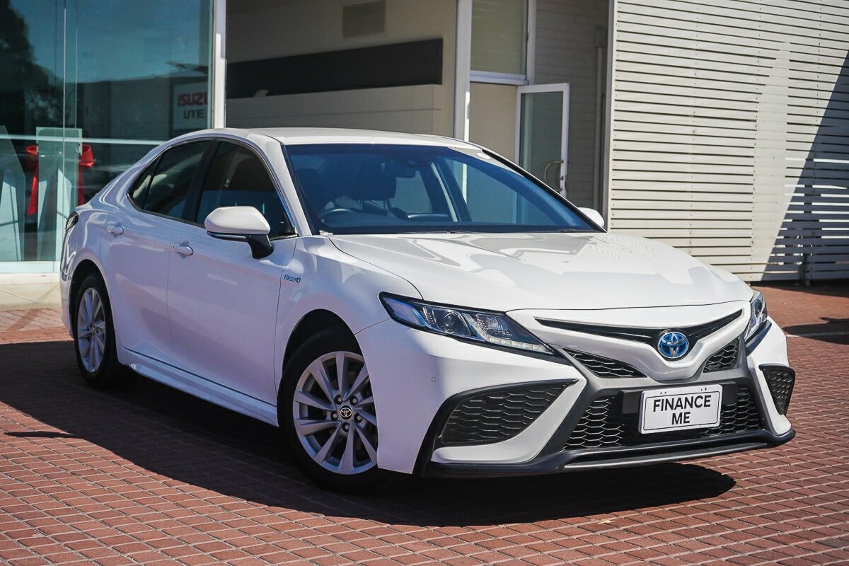 Toyota Camry image 1