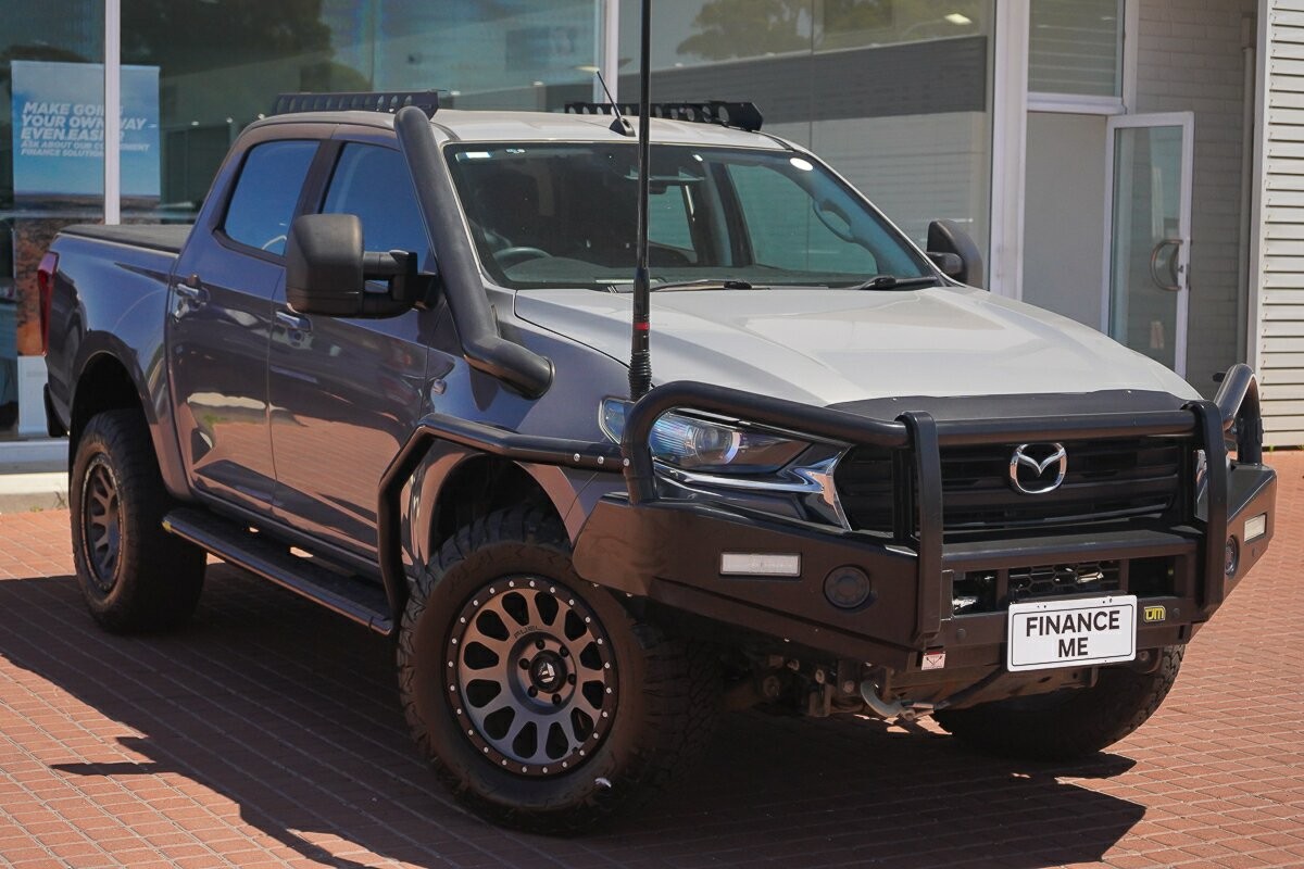 Mazda Bt-50 image 1
