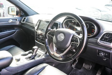 https://vehicle-cdn.autoleague.cloud/32225_81009432_14.jpg