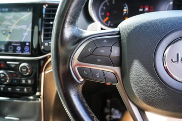 https://vehicle-cdn.autoleague.cloud/32225_81009432_17.jpg