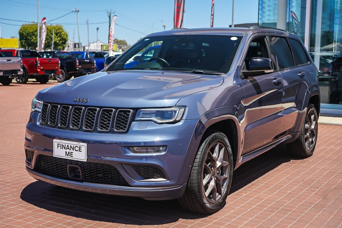 Jeep Grand Cherokee image 4