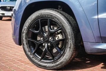 https://vehicle-cdn.autoleague.cloud/32225_81009432_5.jpg