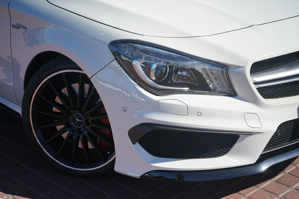 Mercedes Benz Cla-class image 2