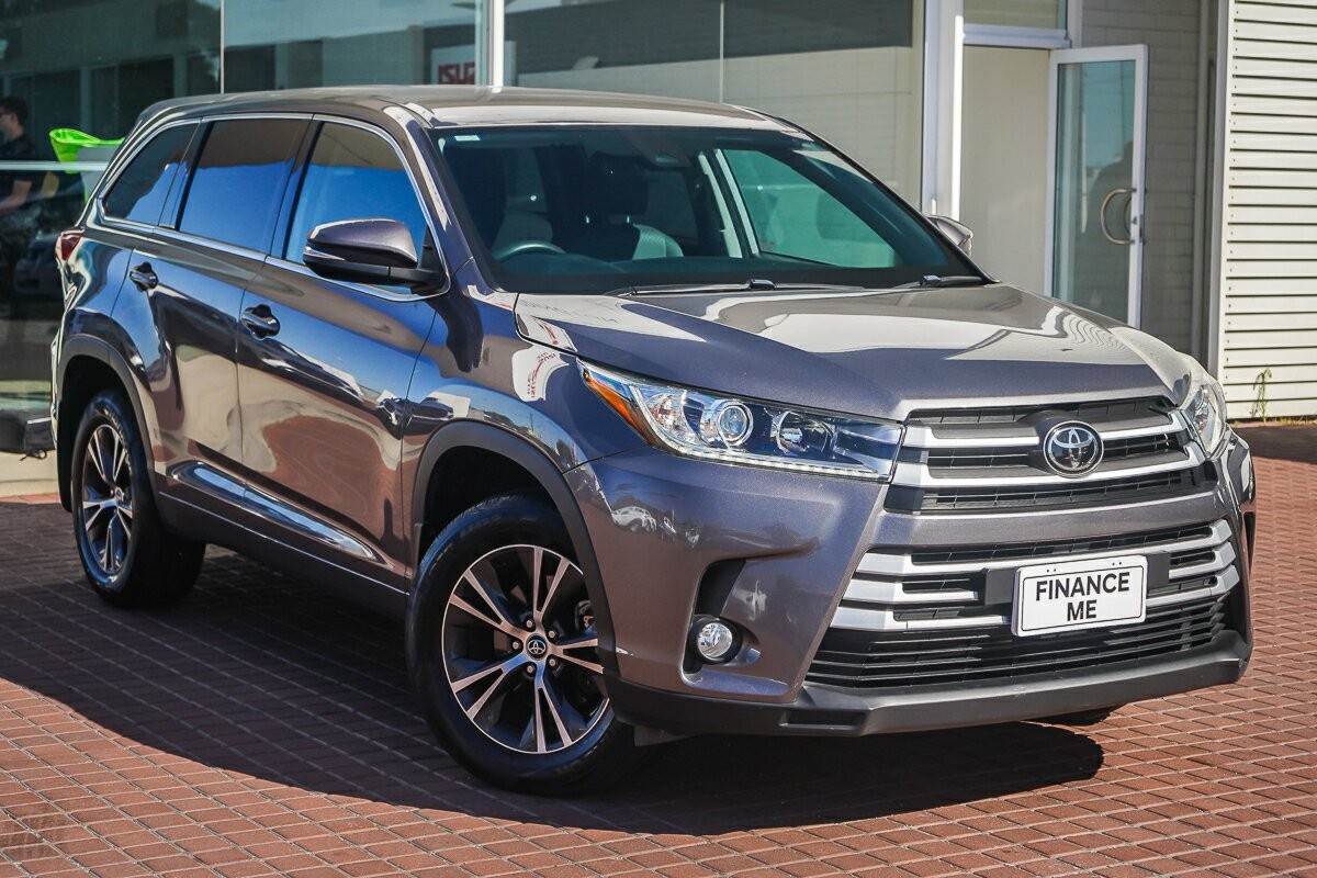 Toyota Kluger image 1