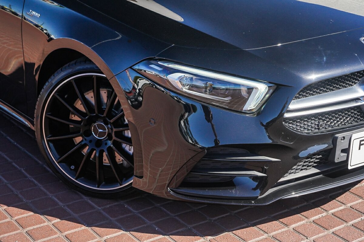 Mercedes Benz A-class image 2