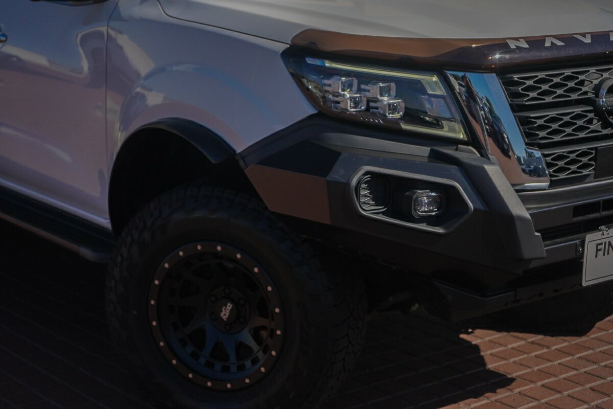 Nissan Navara image 2