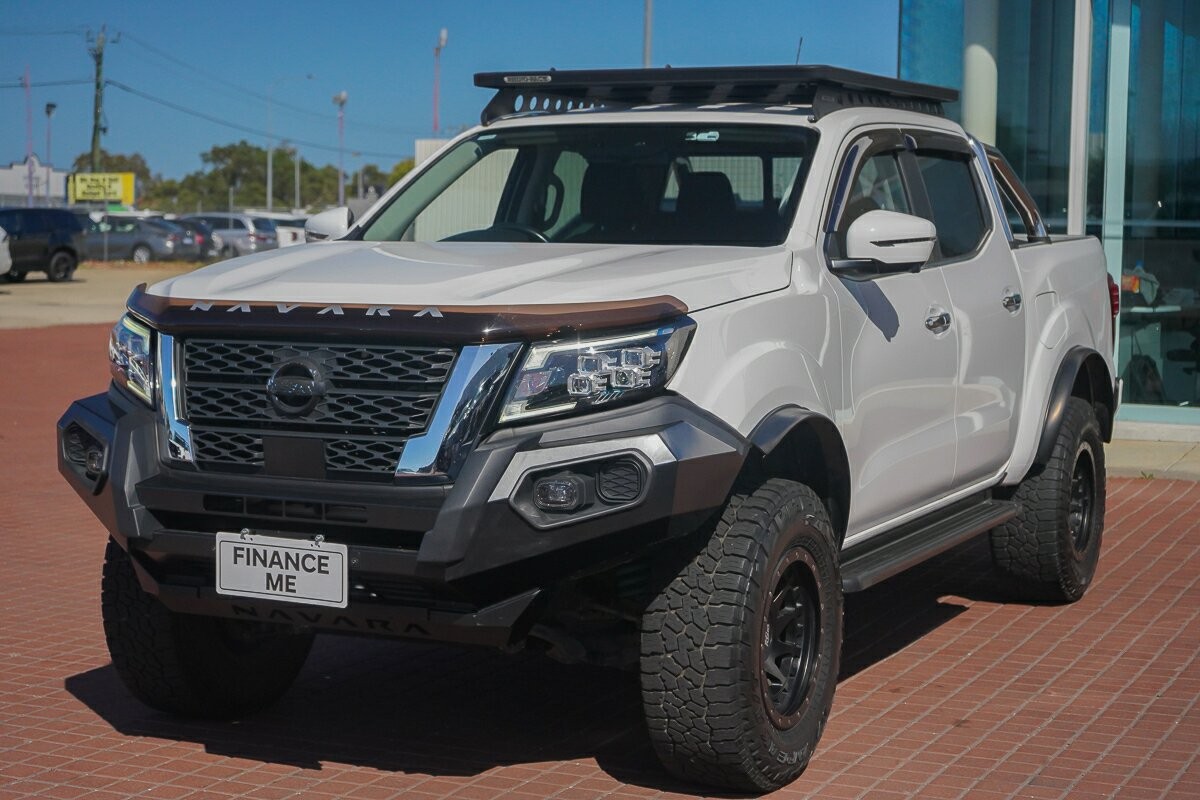 Nissan Navara image 4