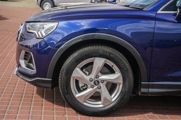 https://vehicle-cdn.autoleague.cloud/32225_81009517_5.jpg