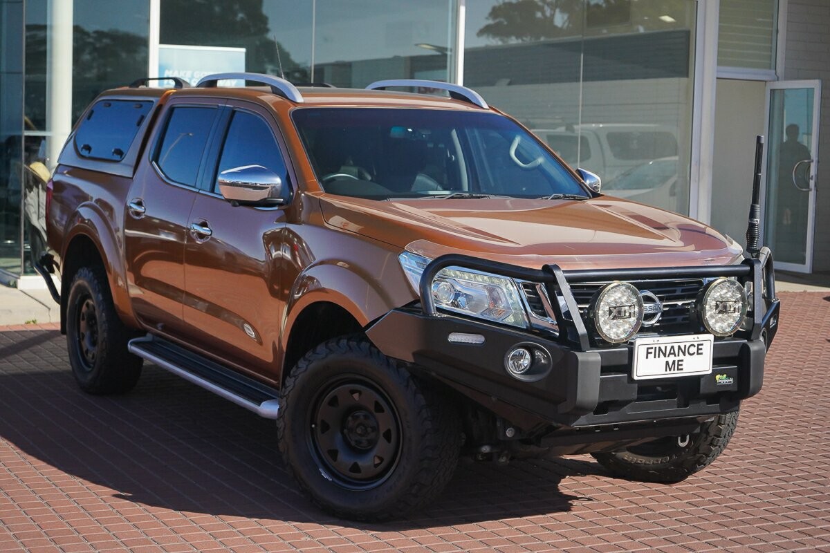 Nissan Navara image 1