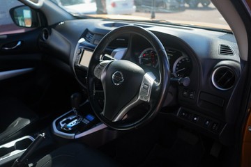 https://vehicle-cdn.autoleague.cloud/32225_81009530_13.jpg