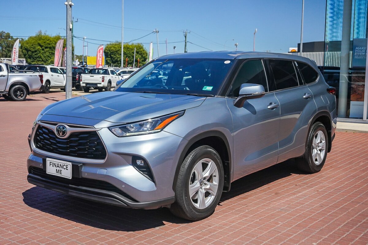 Toyota Kluger image 4