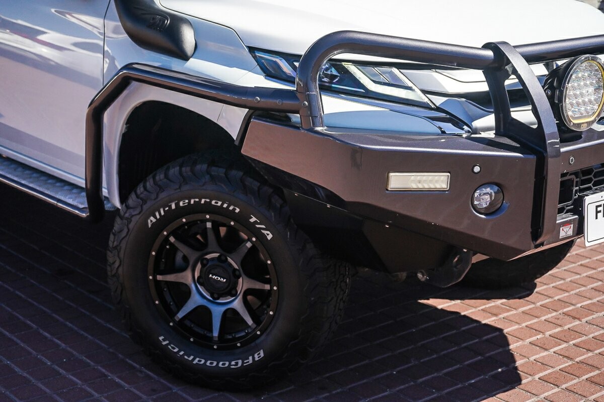 Mitsubishi Triton image 2