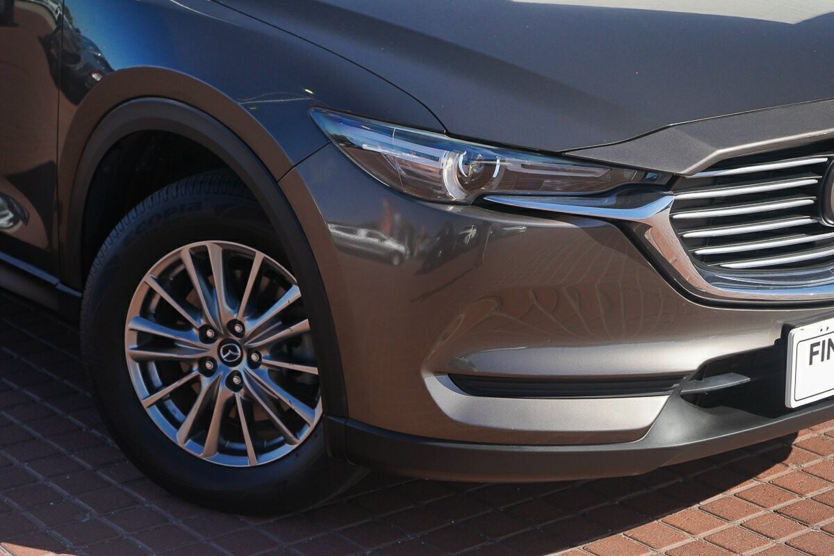 Mazda Cx-8 image 2