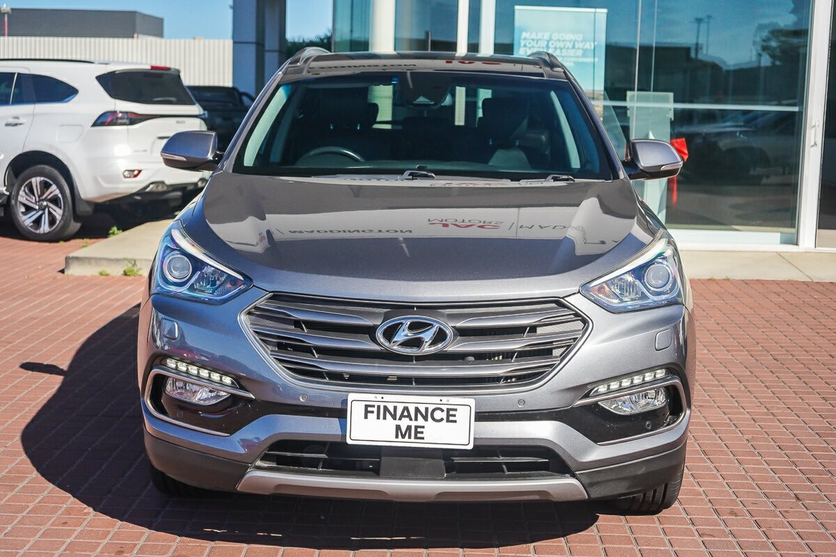 Hyundai Santa Fe image 3