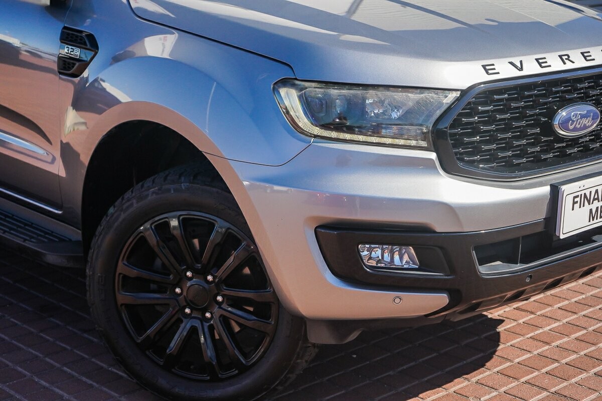 Ford Everest image 2