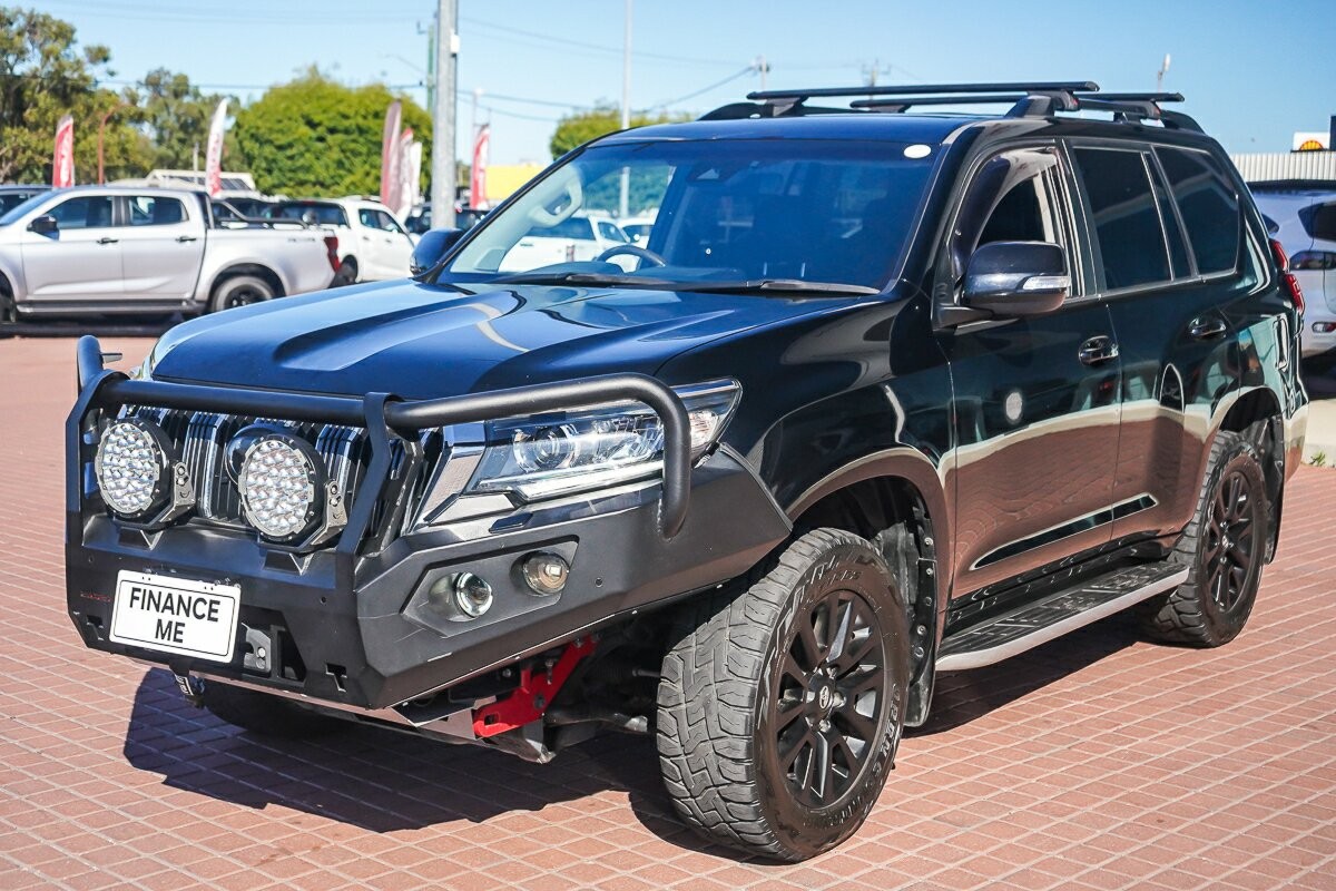 Toyota Landcruiser Prado image 4