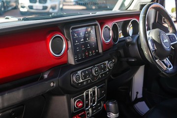 https://vehicle-cdn.autoleague.cloud/32225_81009622_20.jpg