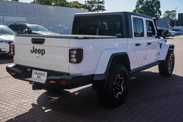 https://vehicle-cdn.autoleague.cloud/32225_81009622_8.jpg