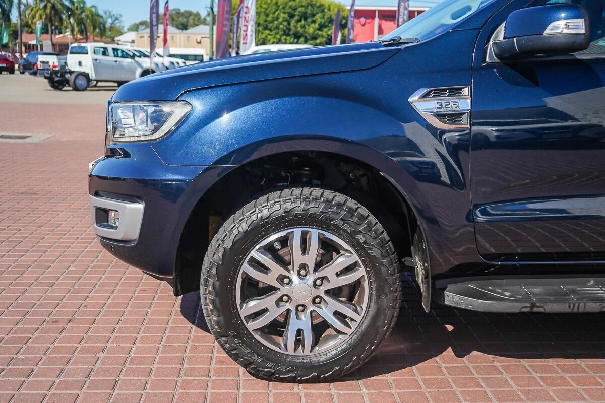 Ford Everest image 4