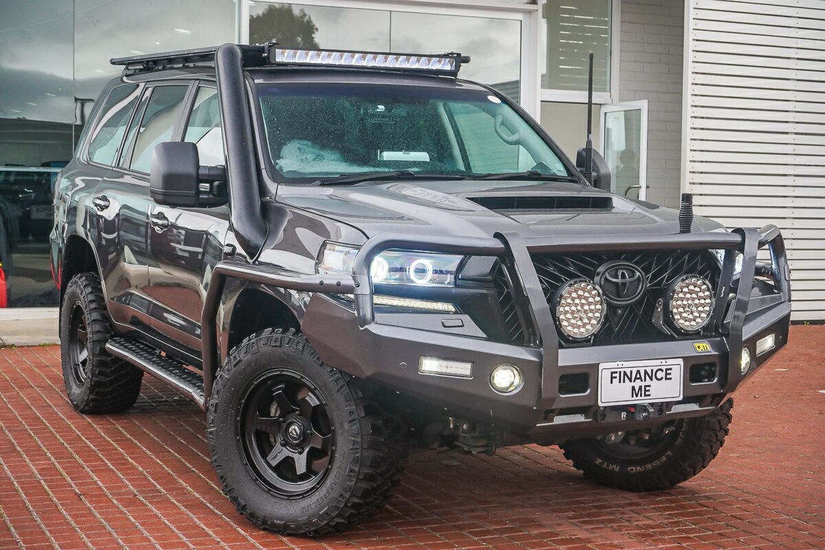 Toyota Landcruiser image 1