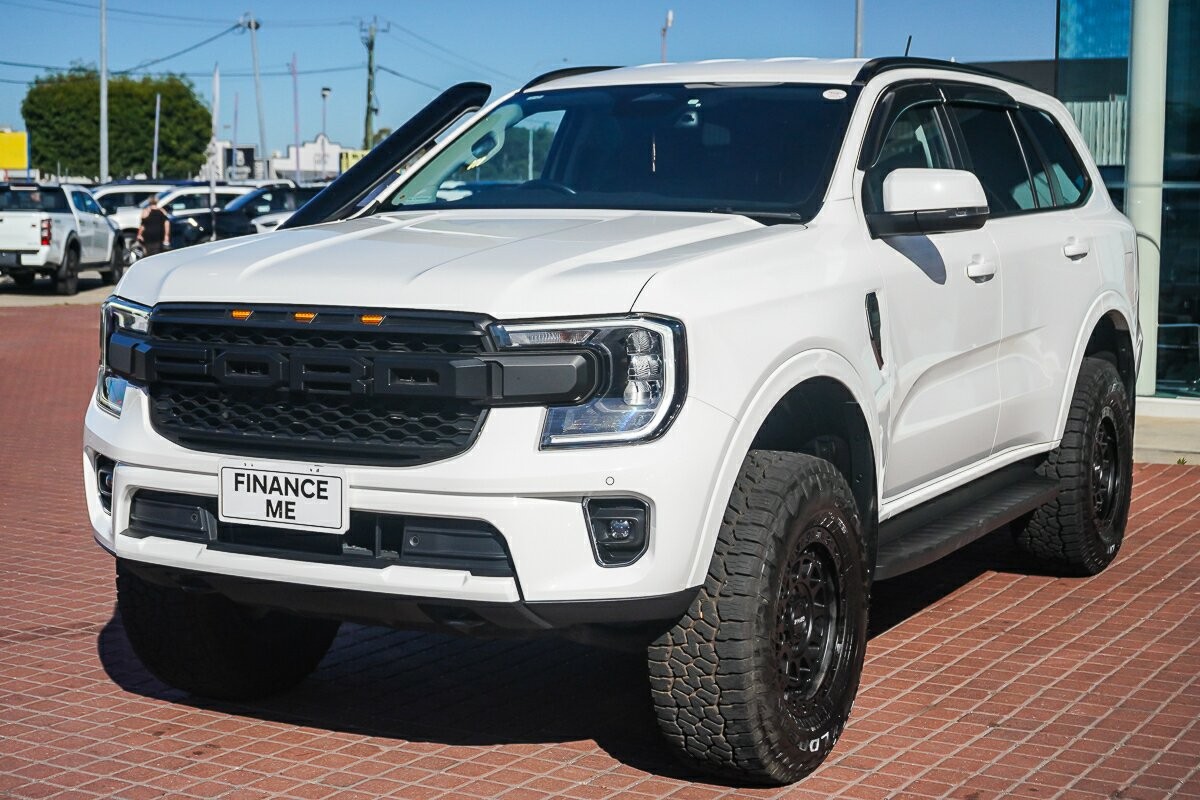 Ford Everest image 4