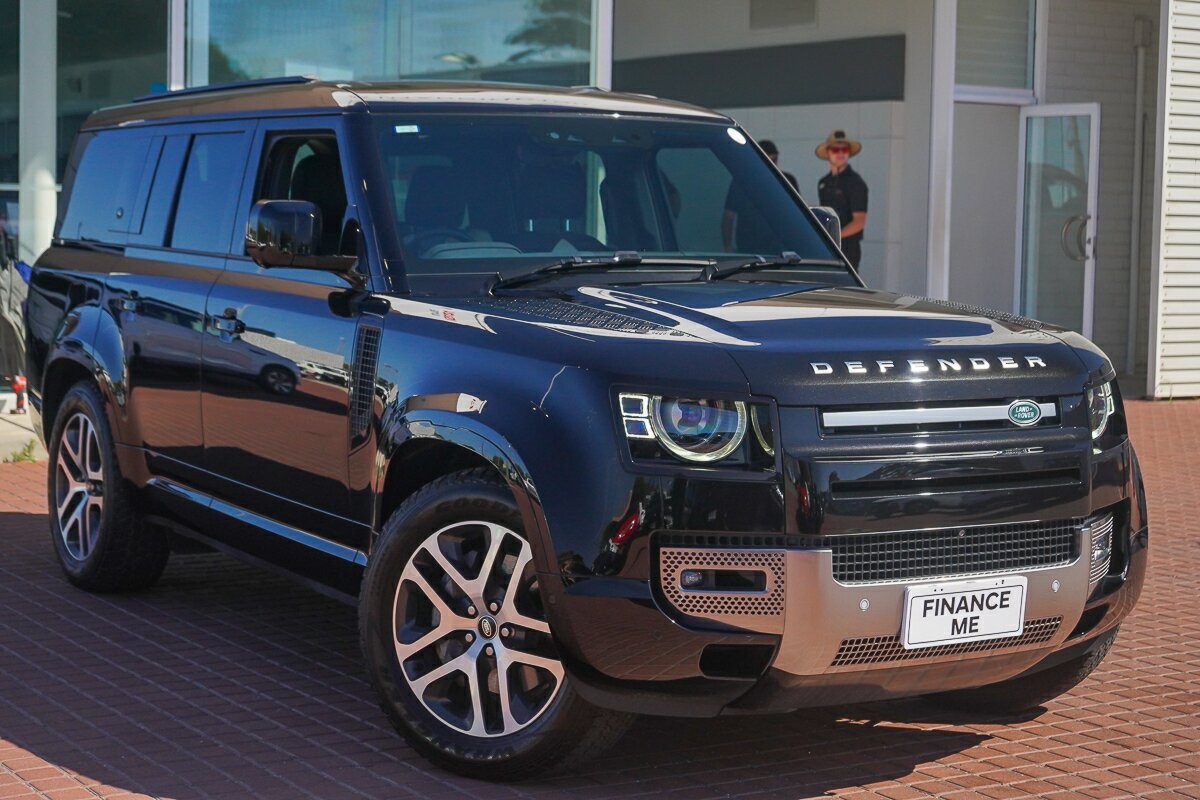 Land Rover Defender image 1