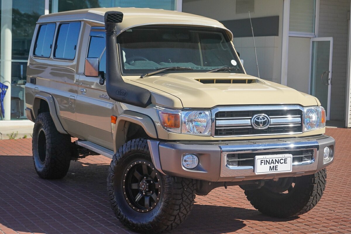 Toyota Landcruiser image 1