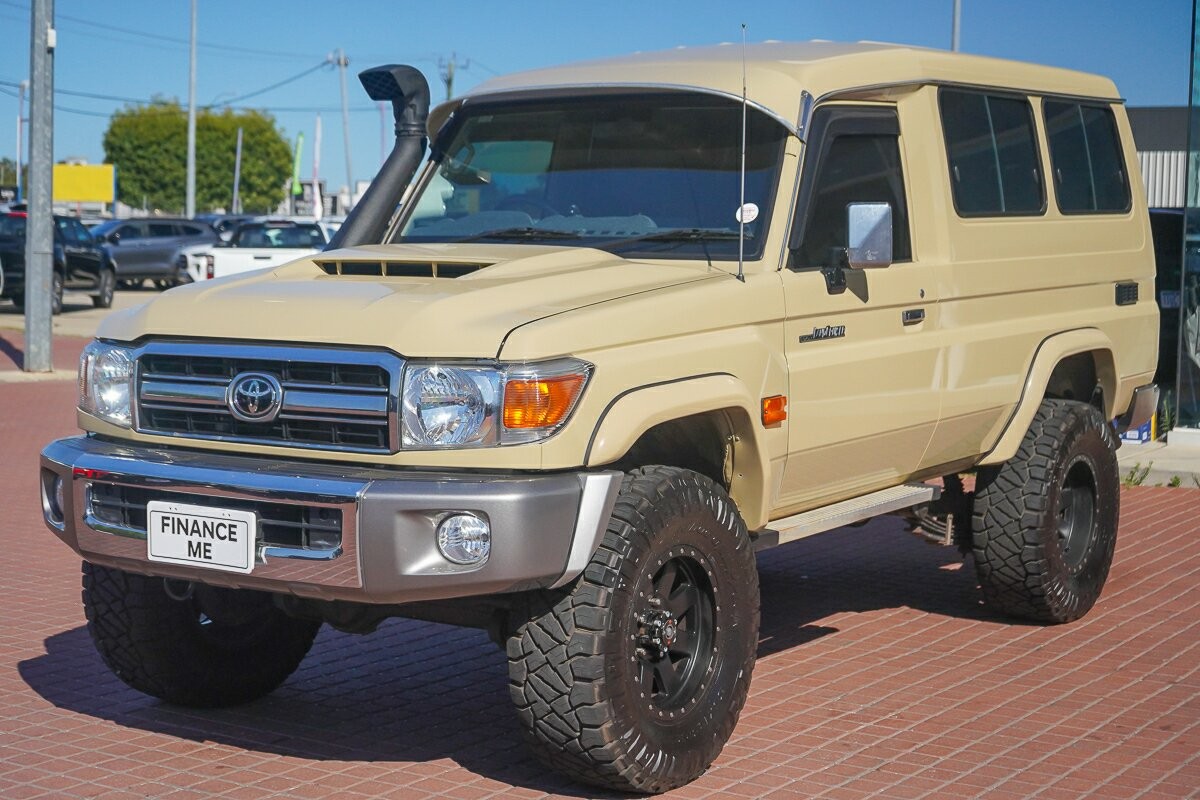 Toyota Landcruiser image 4