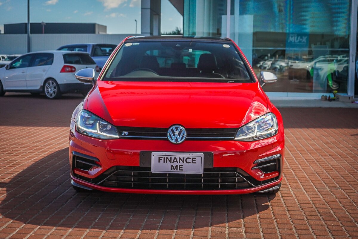 Volkswagen Golf image 3