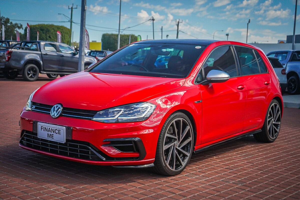 Volkswagen Golf image 4