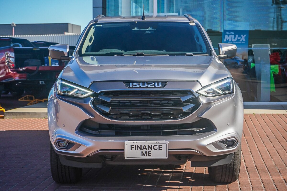 Isuzu Mu-x image 3