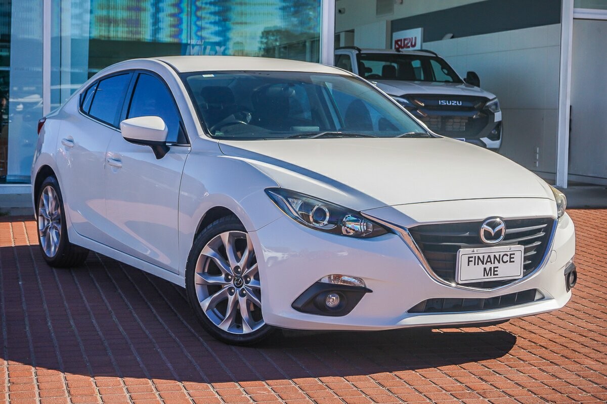 Mazda 3 image 1