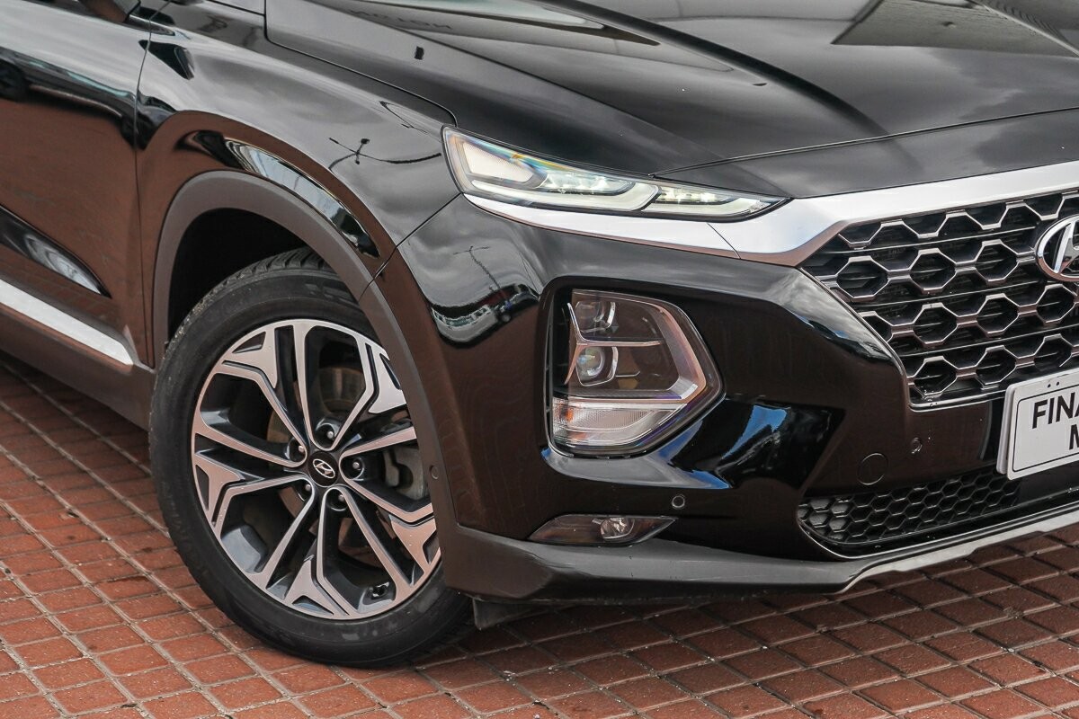 Hyundai Santa Fe image 2