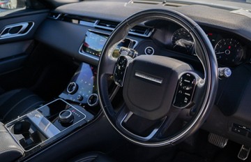 https://vehicle-cdn.autoleague.cloud/32225_81009752_13.jpg