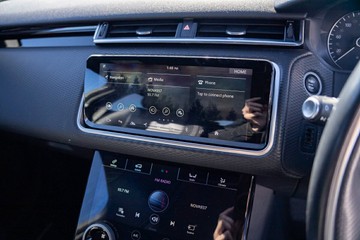 https://vehicle-cdn.autoleague.cloud/32225_81009752_16.jpg