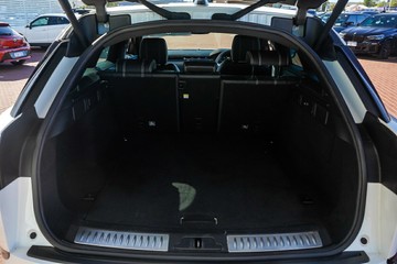 https://vehicle-cdn.autoleague.cloud/32225_81009752_18.jpg
