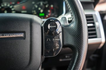 https://vehicle-cdn.autoleague.cloud/32225_81009758_14.jpg