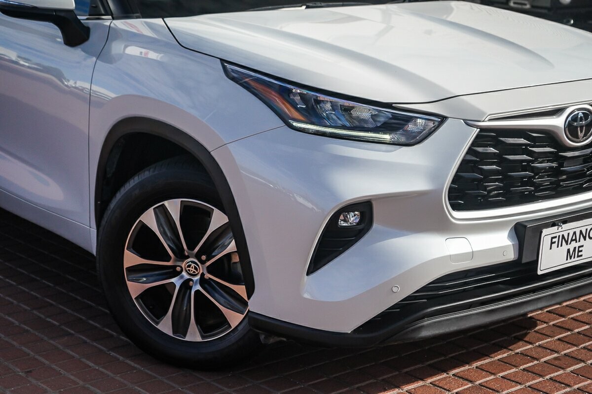 Toyota Kluger image 2